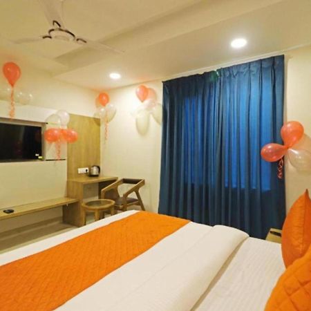Hotel Ambience -5 Mints Walk From Railway Station New Delhi Exterior photo