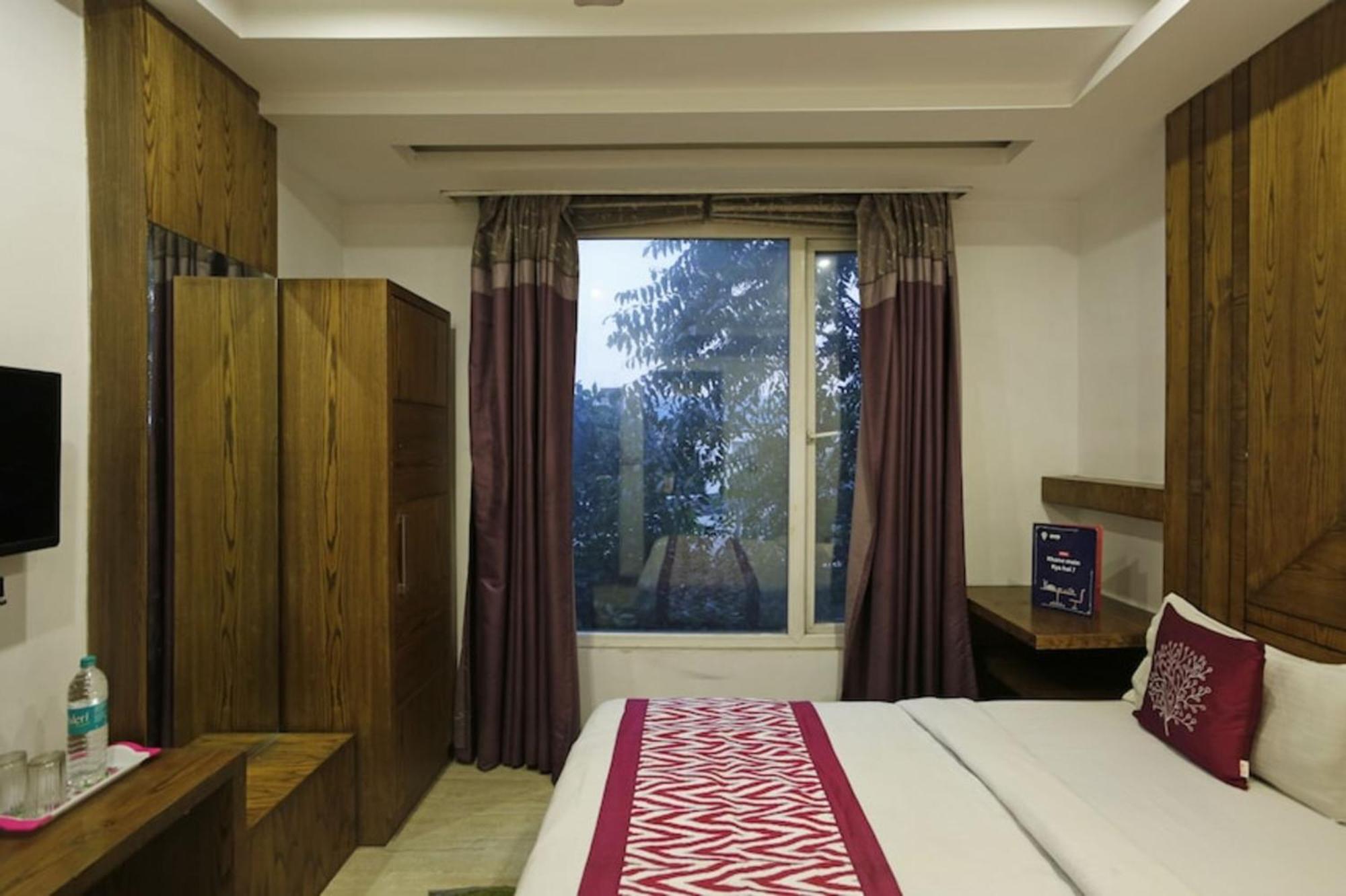Hotel Ambience -5 Mints Walk From Railway Station New Delhi Exterior photo