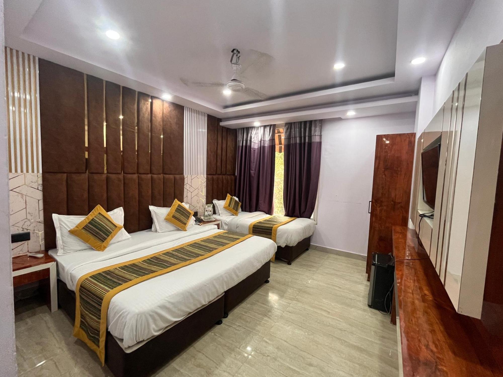 Hotel Ambience -5 Mints Walk From Railway Station New Delhi Exterior photo