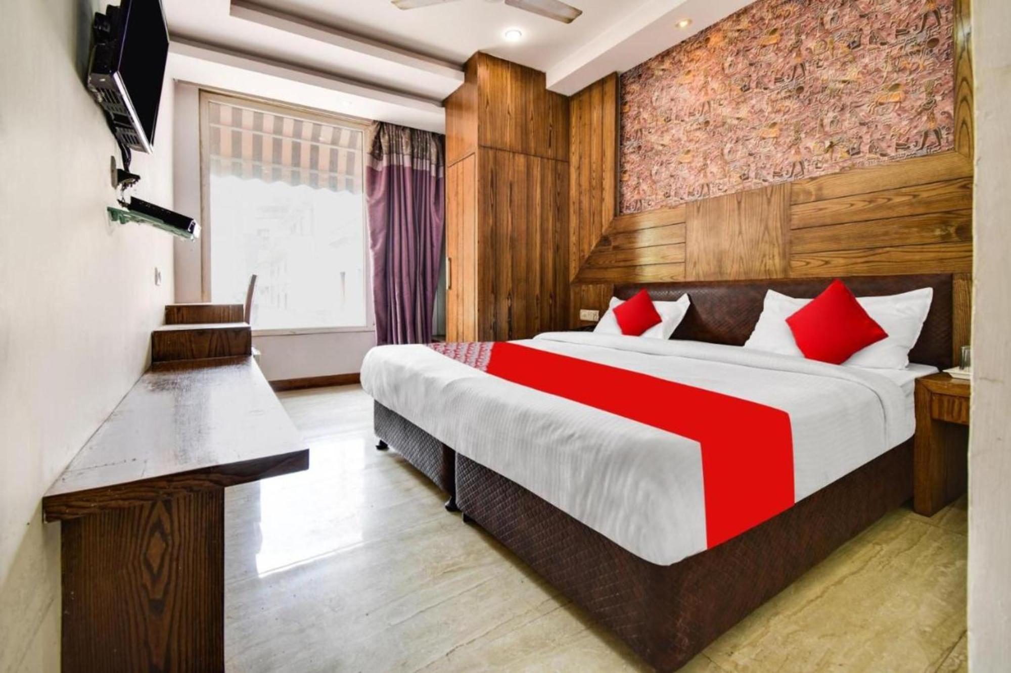Hotel Ambience -5 Mints Walk From Railway Station New Delhi Exterior photo